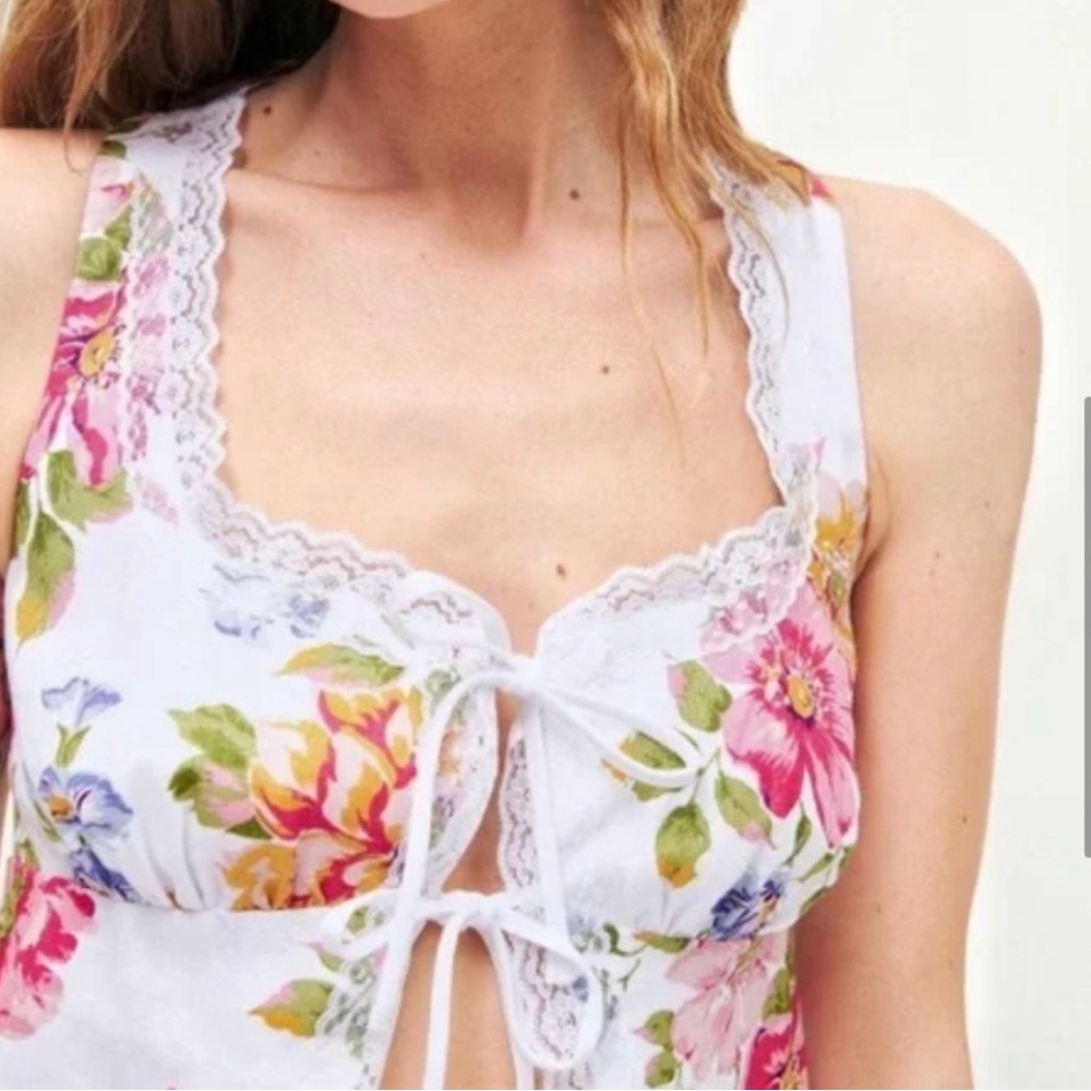 Reformation Rosalie Linen Top white lace floral tie square summer hot flirty - Picture 4 of 11